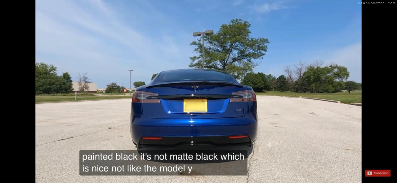 2021款特斯拉Model S Plaid 一个月驾驶感受，Yolk方向盘好用吗？