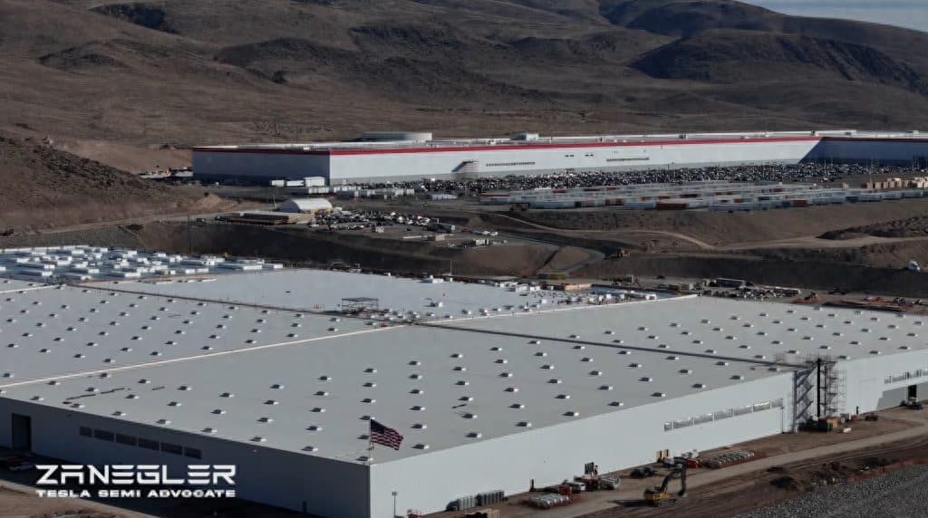 特斯拉Semi电动卡车工厂扩建进展神速,2025投产在即 特斯拉Semi电动卡车工厂扩建进展神速,即将投产! - Image 1