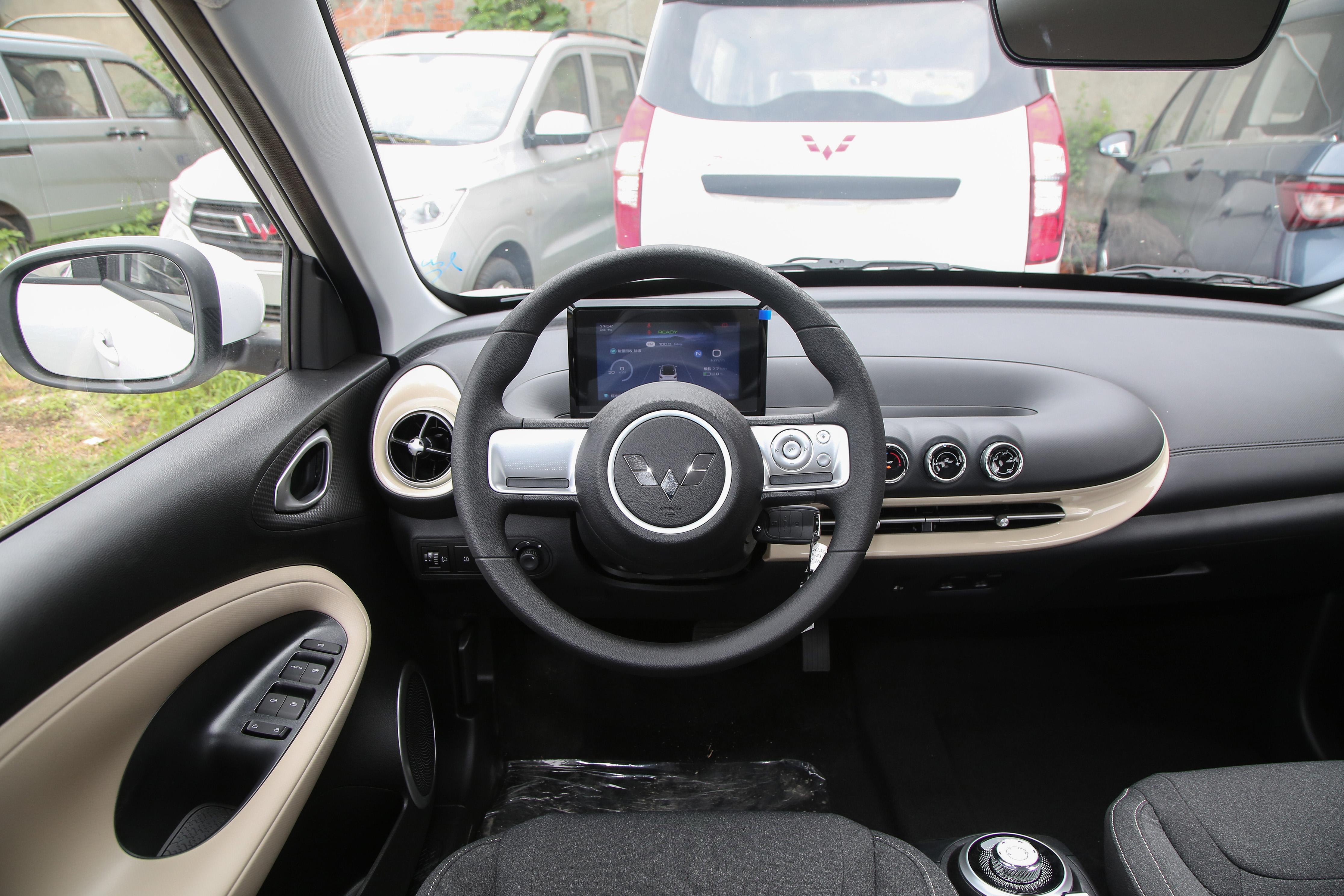 五菱缤果：纯电小车，续航与实用性兼备 - Image 4