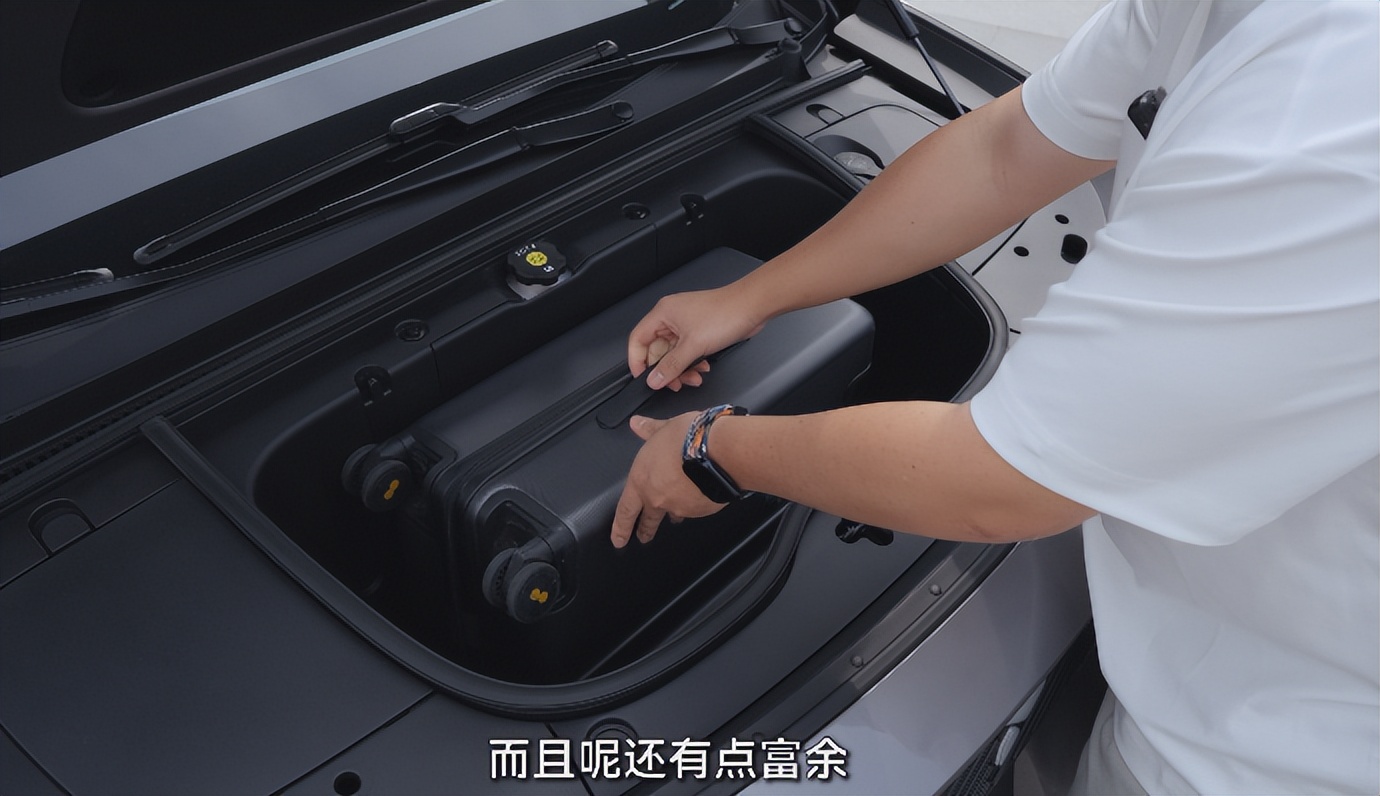 萤火虫才卖11.98w,蔚来原来藏了一手 萤火虫才卖11.98万元?蔚来原来“藏后手”了! - Image 23