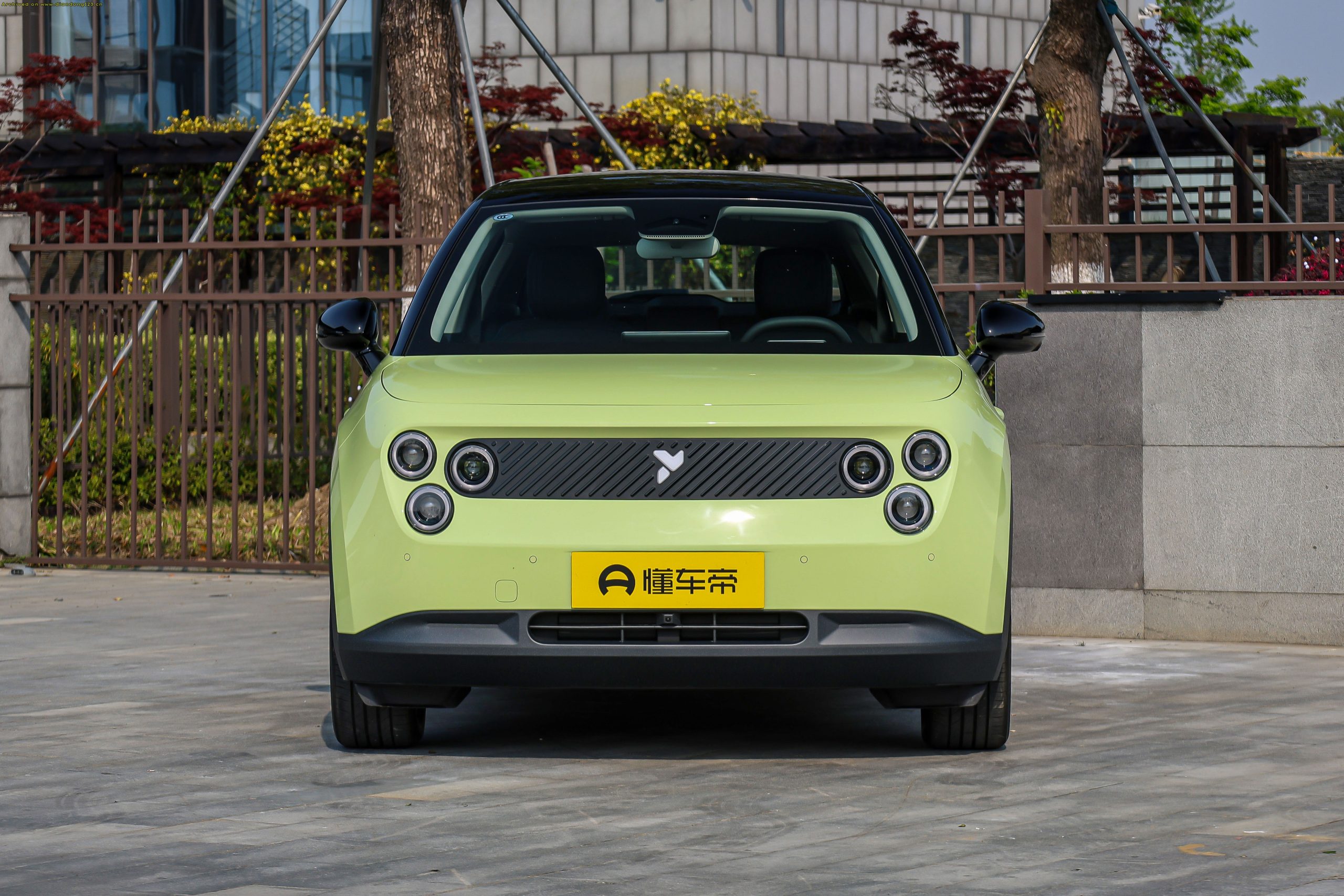蔚来萤火虫上市：定价11.98万元起/纯电动小型车/续航420公里 - Image 4