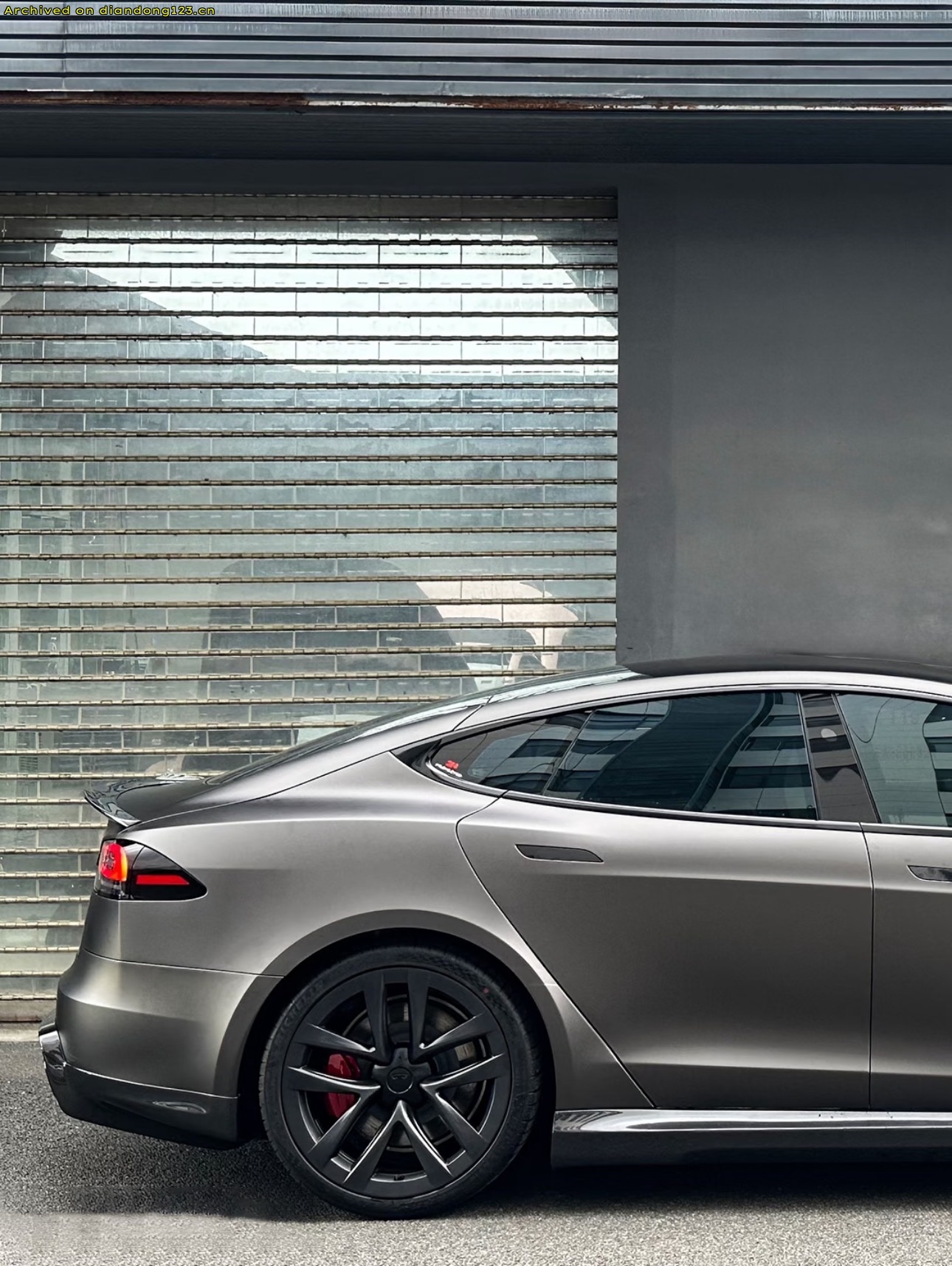 全碳版本的 Model S 真要来了？特斯拉这回玩得大！ - Image 5