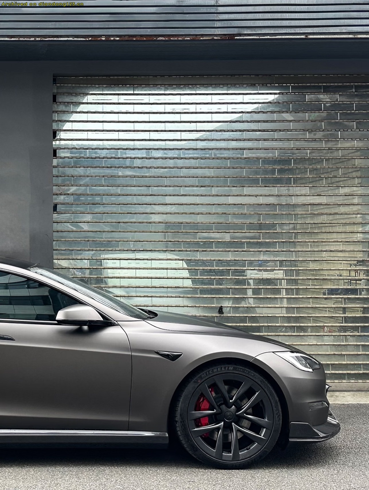全碳版本的 Model S 真要来了？特斯拉这回玩得大！ - Image 6