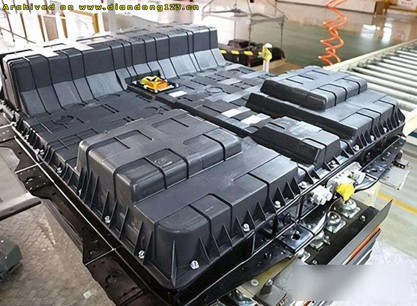 比亚迪固态电池技术突破引关注 预计2030年量产 - Image 5