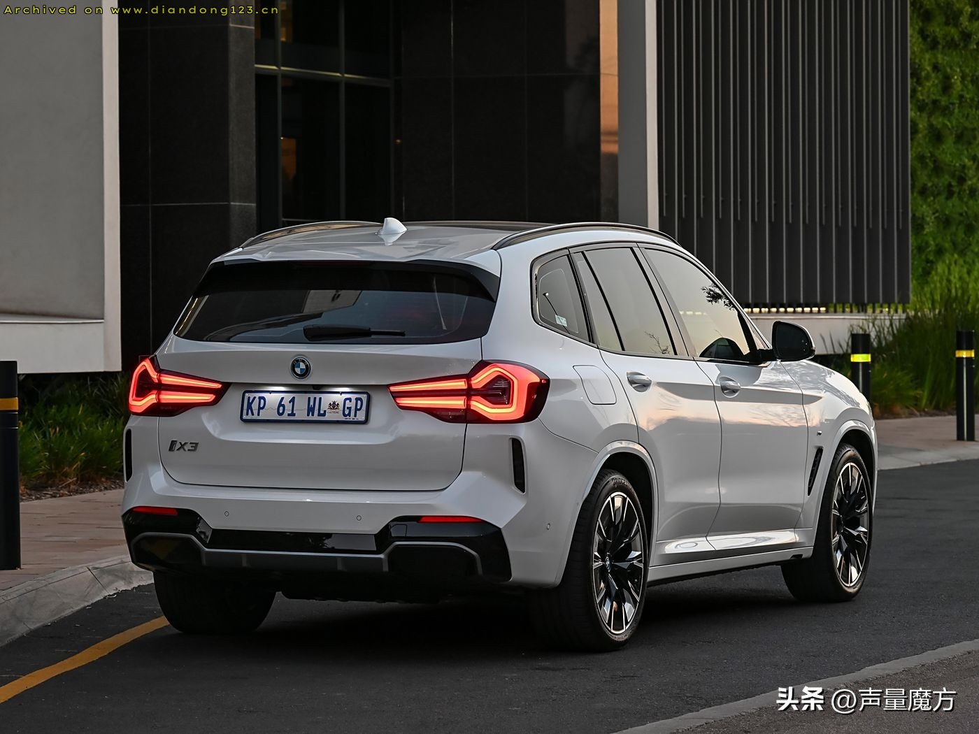 宝马新世代SUV亮相 续航与快充技术引关注 - Image 5