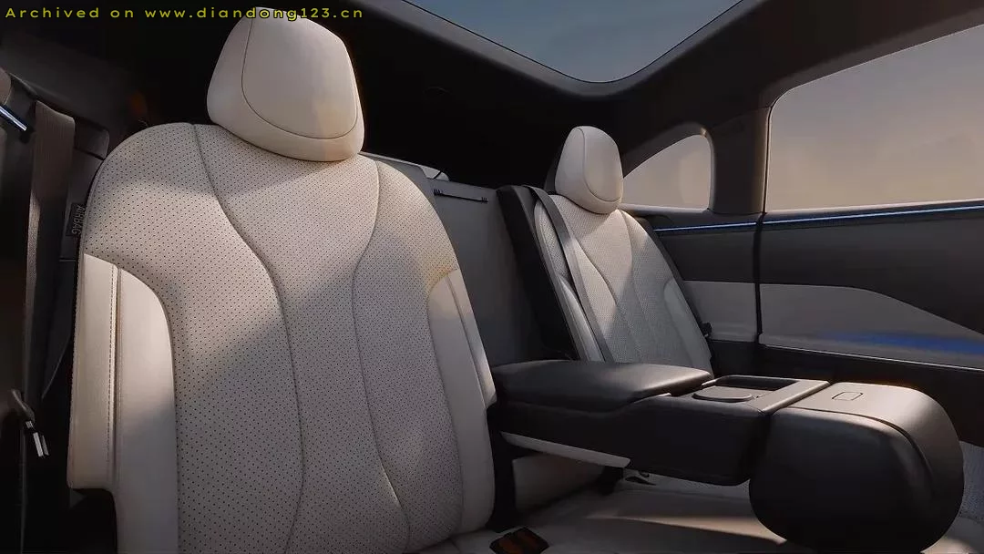 Tensor发布全球首款L4级自动驾驶汽车，由越南VinFast公司生产 - Image 8