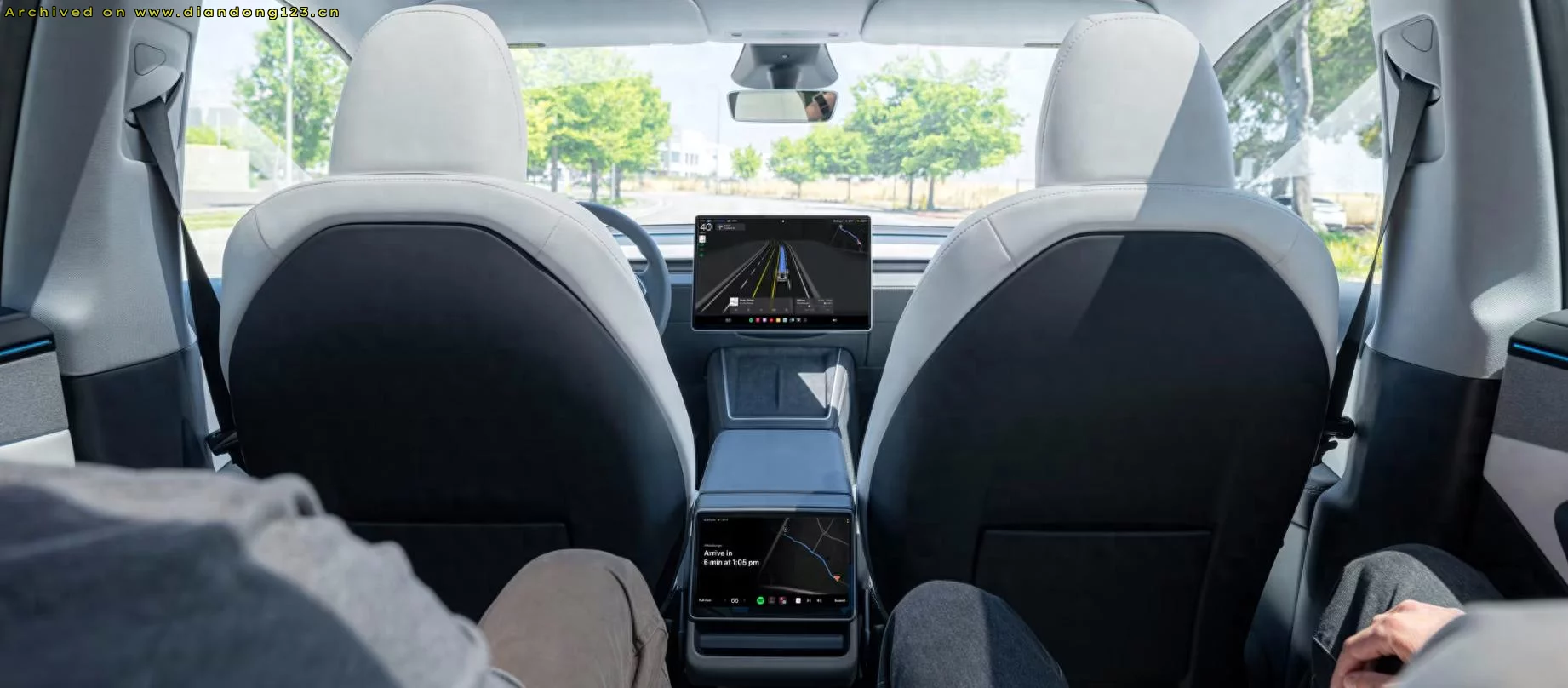特斯拉Robotaxi自动驾驶出租车7000英里长测试已经经历4起事故了