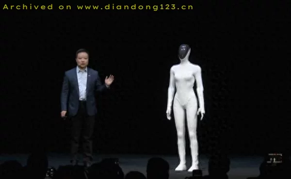 小鹏发布首款女性机器人IRON 拟人设计配全固态电池 - Image 1