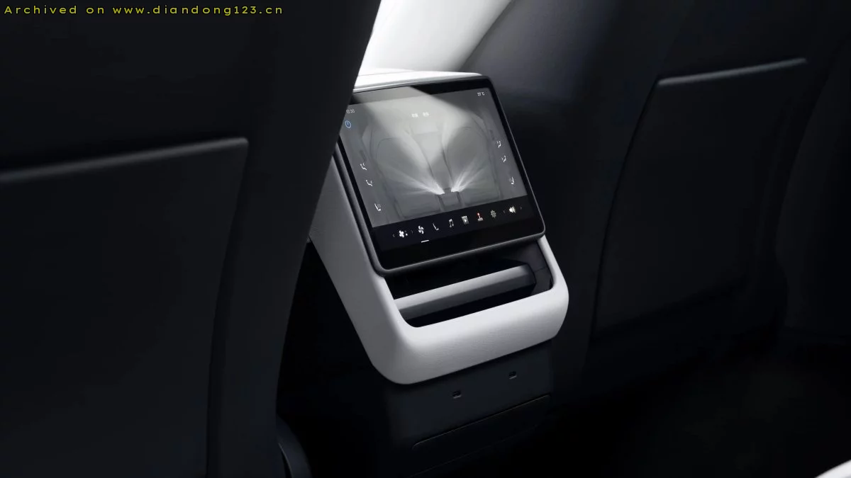 2027款特斯拉Model Y细节曝光 将推长轴距版Model Y L - Image 5