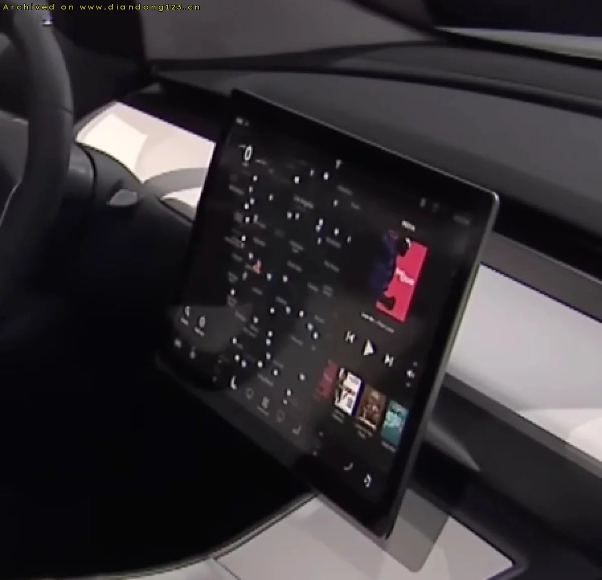 特斯拉 Model 3 十年回顾：原型车那些未量产的设计 - Image 6