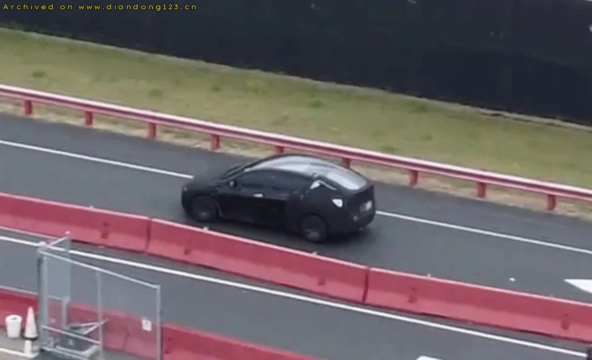 特斯拉 Model Y L 在弗里蒙特测试 美版发售在即 - Image 4