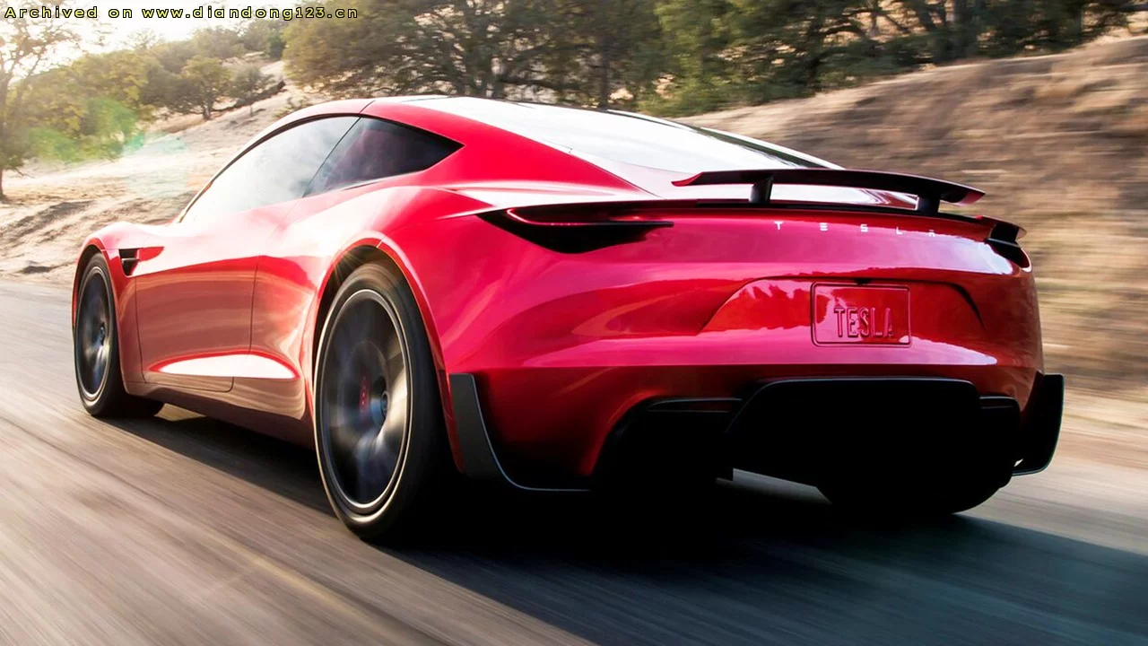 特斯拉 Roadster 的演示再延期,空天推进器8月亮相