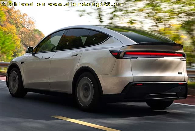 特斯拉 Model Y L 登陆美国 售价 61990 美元 - Image 2