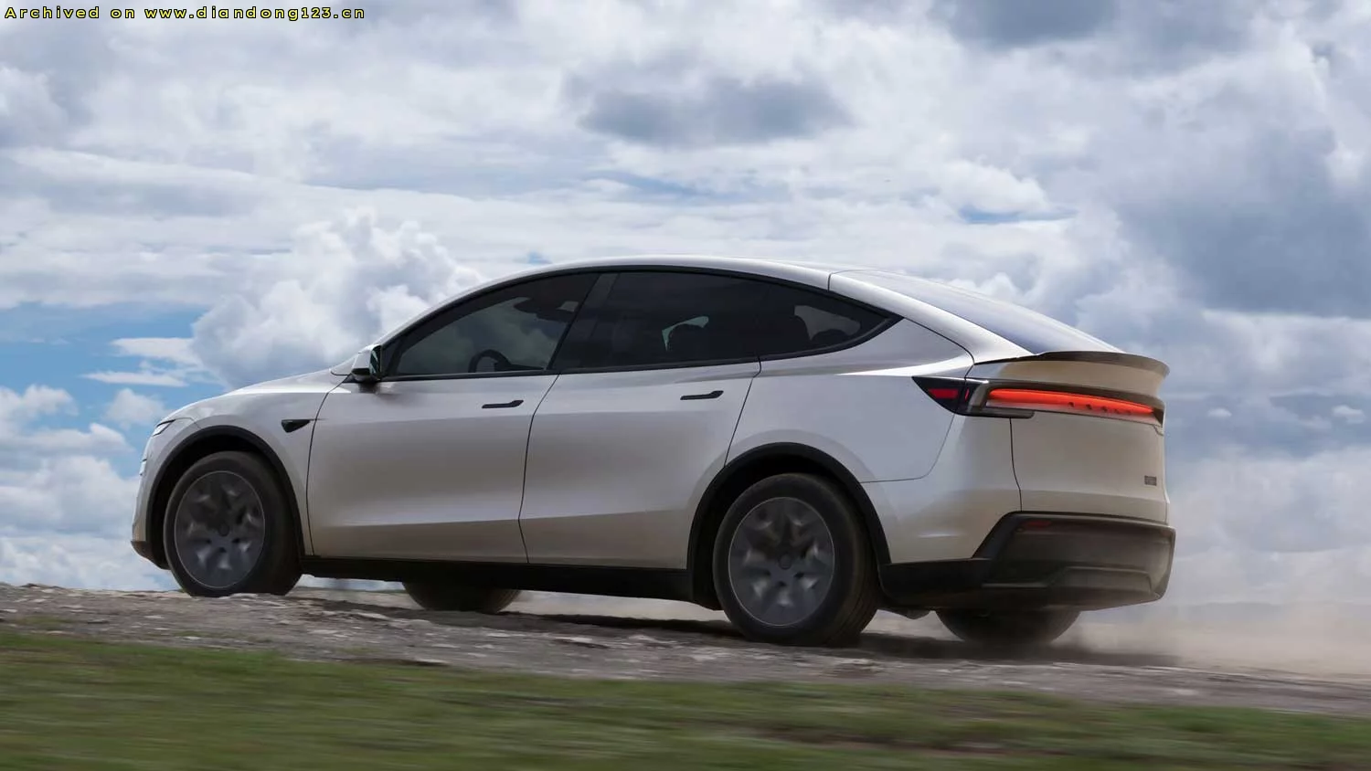 特斯拉 Model Y L 美国上市 六座加长版售 61990 美元 - Image 3