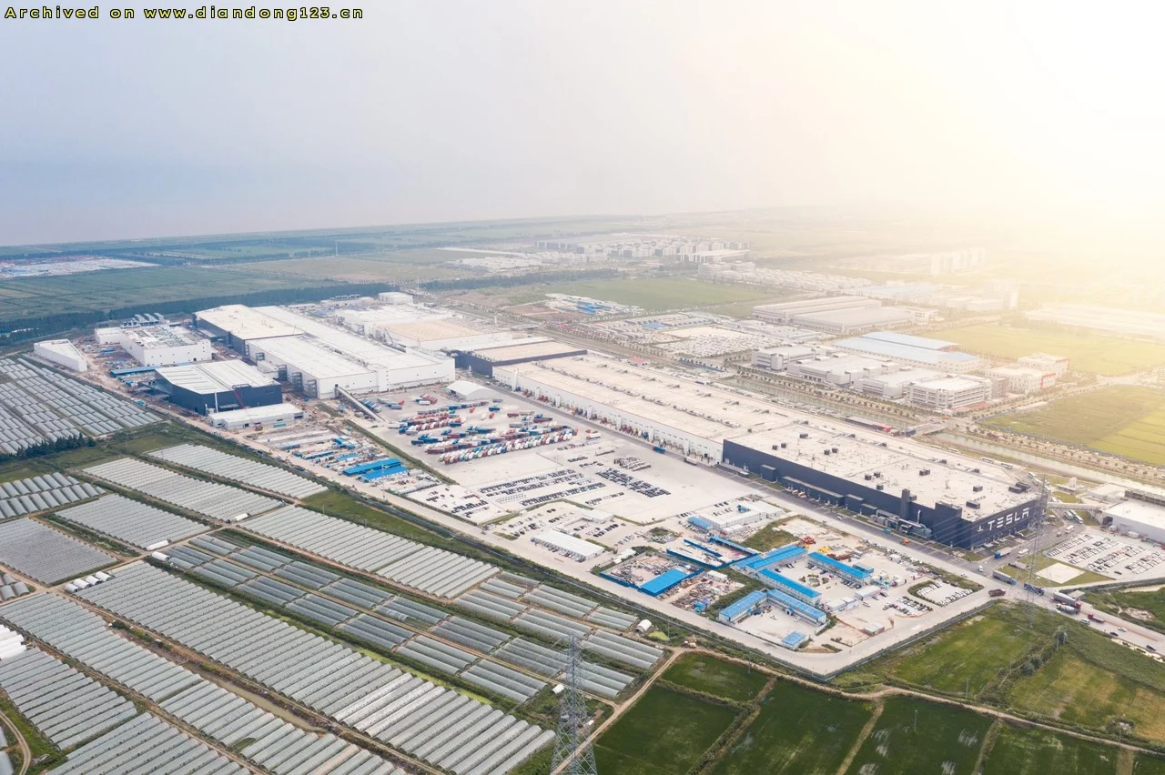 分析师预测特斯拉Q3交付同比下降 能源业务表现强劲 - Image 3